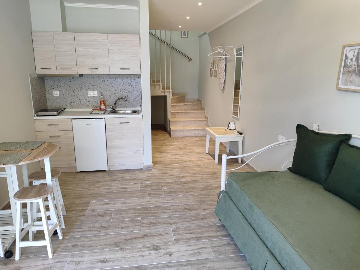 Nea Kallikrateia Kamares Suites 2 מראה חיצוני תמונה