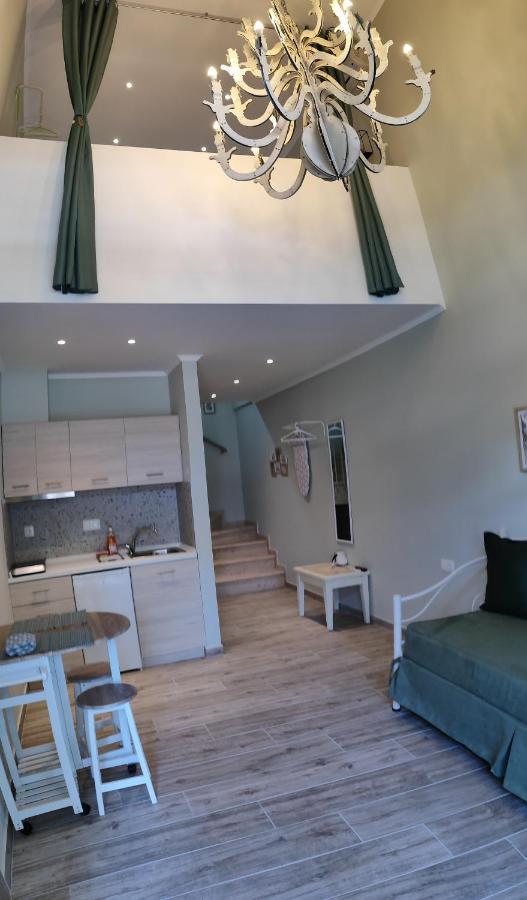 Nea Kallikrateia Kamares Suites 2 מראה חיצוני תמונה