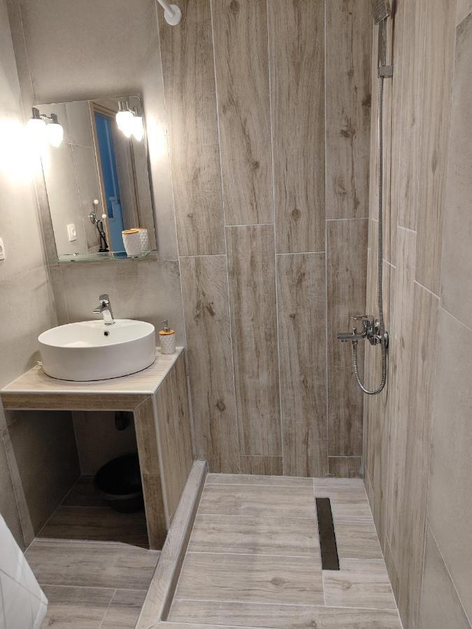 Nea Kallikrateia Kamares Suites 2 מראה חיצוני תמונה