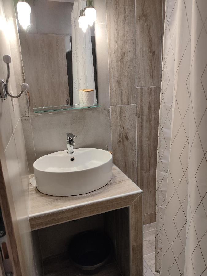Nea Kallikrateia Kamares Suites 2 מראה חיצוני תמונה
